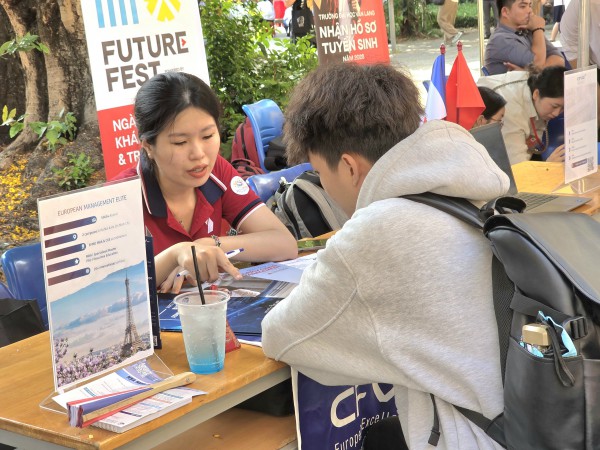 Giảng dạy tiếng Pháp ở trường phổ thông: Mở rộng sự lựa chọn cho học sinh