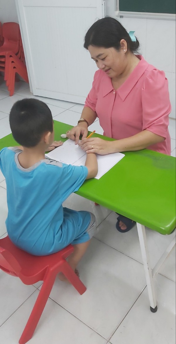 Giáo dục trẻ hòa nhập: Chấp nhận con là 