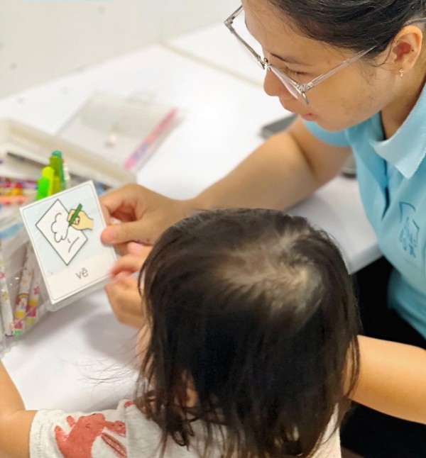 Giáo dục trẻ hòa nhập: Chấp nhận con là 