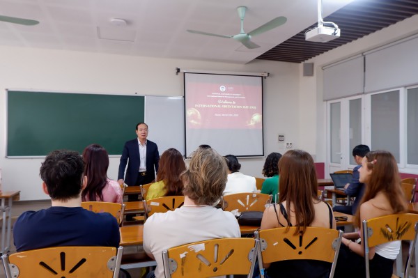 Giáo dục xuyên quốc gia là gì, làm sao để phát triển tại Việt Nam? Giáo dục xuyên quốc gia là gì, làm sao để phát triển tại Việt Nam?