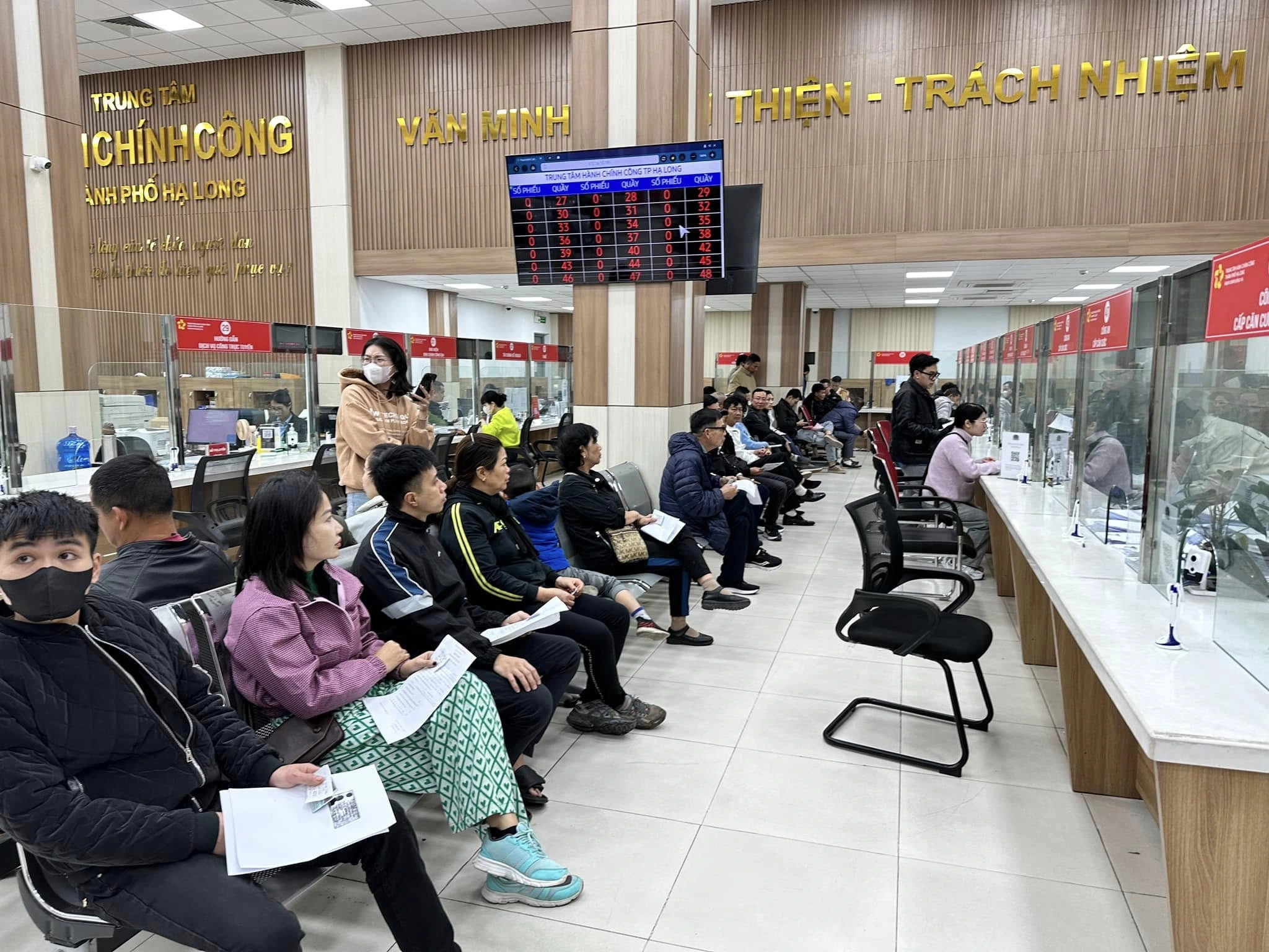 Giáo viên Hải Phòng, Quảng Ninh đổ xô đi đăng ký kinh doanh dạy thêm