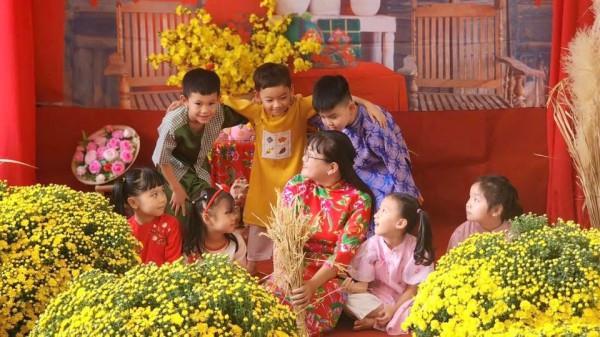 Giáo viên TP.HCM bắt đầu nhận tiền quà tết 2 triệu đồng/người