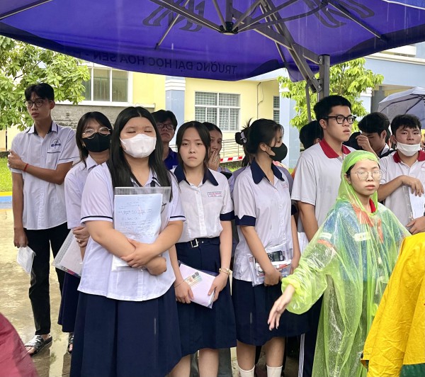 Giáo viên: 'Đề thi tiếng Anh tốt nghiệp năm nay là thước đo thực' Giáo viên: 'Đề thi tiếng Anh tốt nghiệp năm nay là thước đo thực'