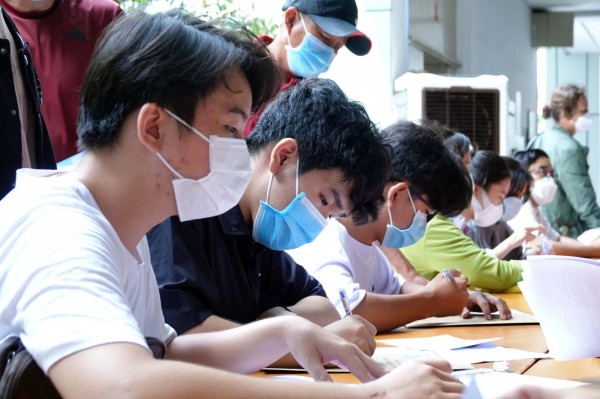 Giỏi tiếng Anh có nên theo ngành ngôn ngữ Anh?