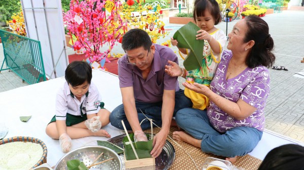 Giữ tết truyền thống từ nhà trường Giữ tết truyền thống từ nhà trường