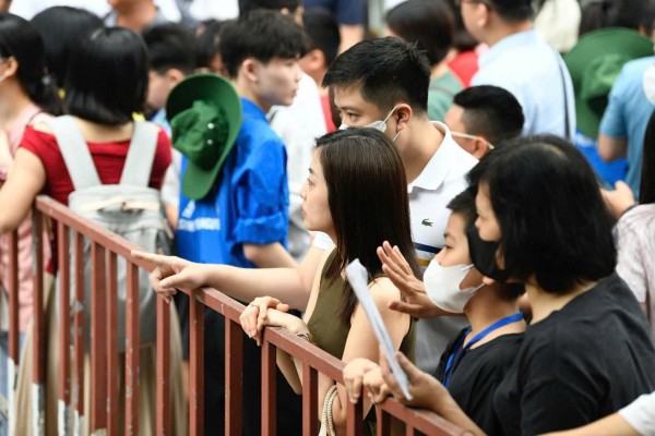 'Góc khuất' khi thực hiện quy định siết dạy thêm, học thêm: Những kỳ thi 'nghiệt ngã' 'Góc khuất' khi thực hiện quy định siết dạy thêm, học thêm: Những kỳ thi 'nghiệt ngã'