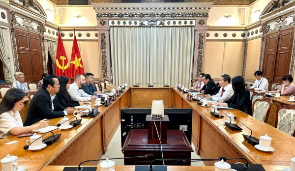 Google hỗ trợ TP.HCM chuyển đổi số ngành giáo dục Google hỗ trợ TP.HCM chuyển đổi số ngành giáo dục