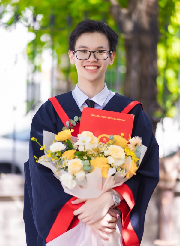 Gương mặt 9.0 IELTS, thủ khoa khối B toàn quốc chia sẻ phương pháp học hiệu quả