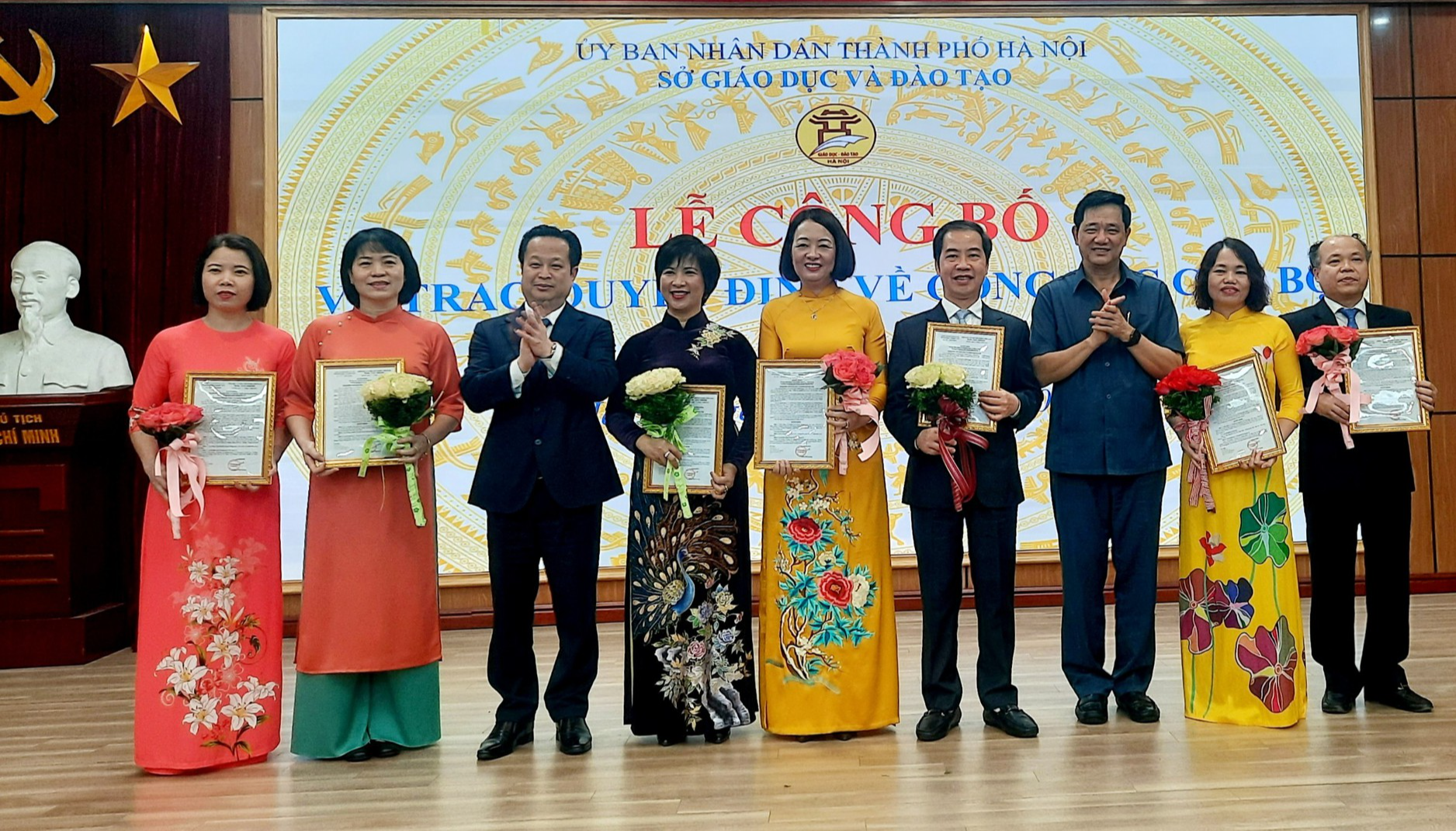 Hà Nội bổ nhiệm, luân chuyển một loạt lãnh đạo trường THPT