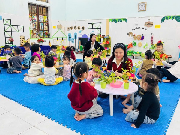 Hàng trăm giáo viên mỏi mòn chờ thăng hạng