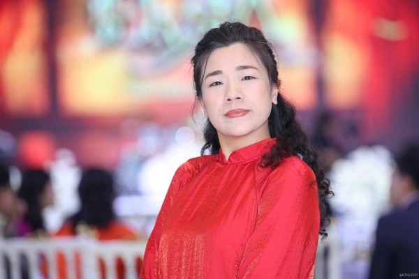 'Hãy viết tiếp câu chuyện cuộc đời bằng trí tuệ, bằng lòng nhân ái’