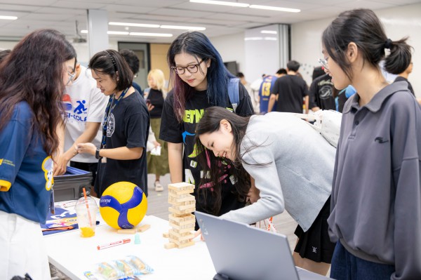 Học bổng Trường Đại học Fulbright Việt Nam: cho những người trẻ dám ước mơ Học bổng Trường Đại học Fulbright Việt Nam: cho những người trẻ dám ước mơ