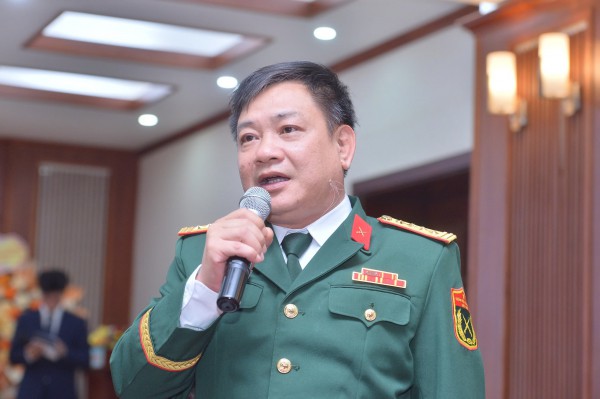 Học đại học trường dân sự vào doanh nghiệp quân đội làm việc được không?