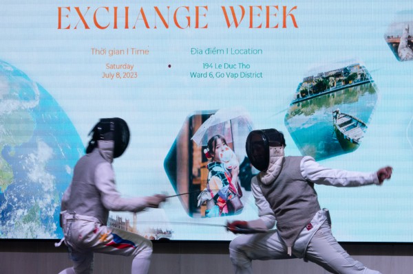 Học ngành ngoại ngữ có phải chỉ để đi dạy?