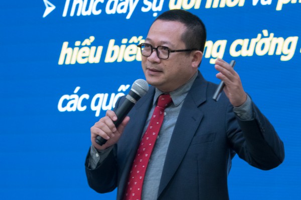 Học ngành ngoại ngữ có phải chỉ để đi dạy?