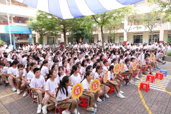 Học sinh Cần Thơ giao lưu văn hóa với sinh viên Hàn Quốc