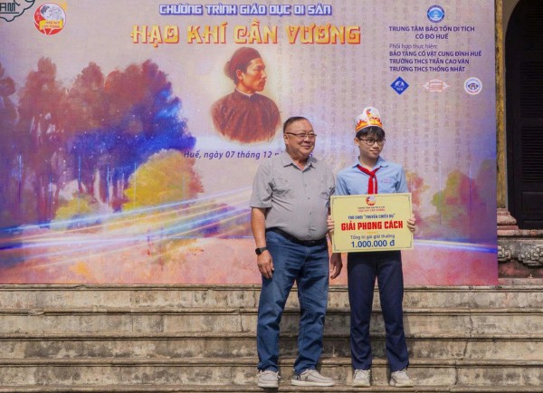 Học sinh Huế hào hứng trải nghiệm 'Hạo khí Cần vương' Học sinh Huế hào hứng trải nghiệm 'Hạo khí Cần vương'