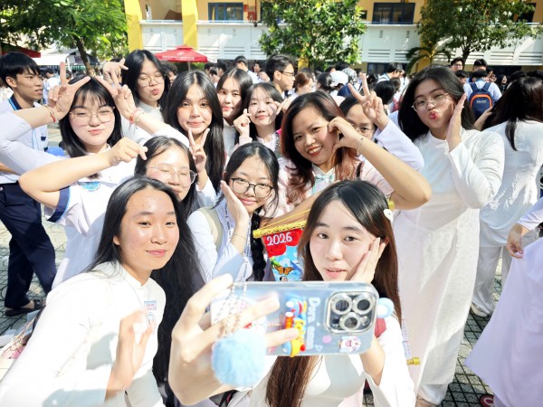 Học sinh TP.HCM dự kiến nghỉ Tết Nguyên đán Bính Ngọ   11 ngày