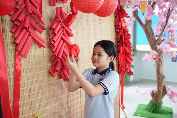 Học sinh Victoria School gìn giữ văn hóa truyền thống qua chuỗi hoạt động Tết đặc sắc