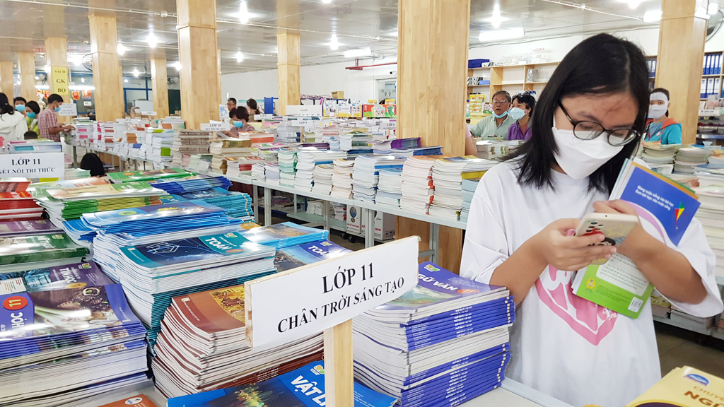 Học sinh có thể tự chọn sách giáo khoa?