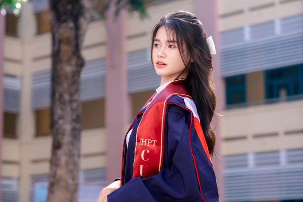 Học sinh cuối cấp chi tiền triệu để lưu dấu dịp tốt nghiệp