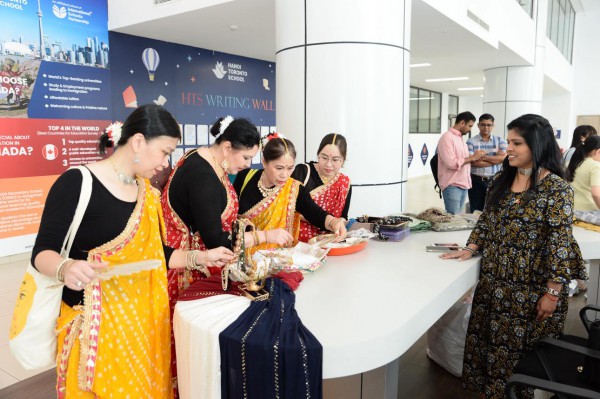 Học sinh được trải nghiệm văn hóa Ấn Độ ngay tại Hà Nội