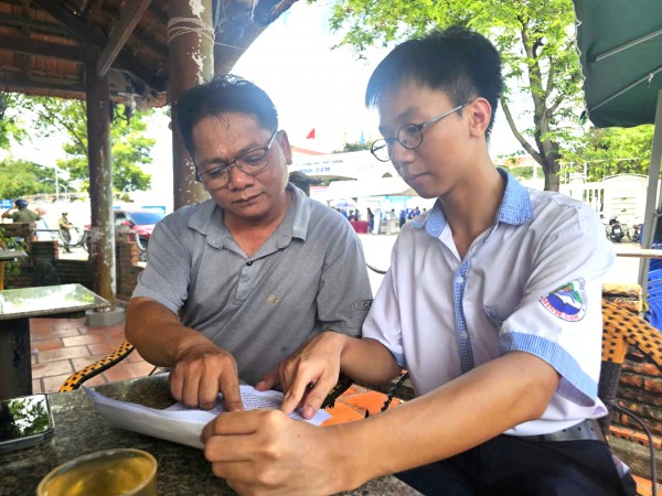 Học sinh giỏi văn TP.HCM nhận xét gì về đề thi văn tốt nghiệp THPT?