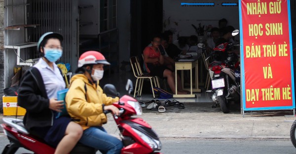 Học sinh phải nhận được kiến thức đầy đủ, công bằng trong giờ chính khóa Học sinh phải nhận được kiến thức đầy đủ, công bằng trong giờ chính khóa