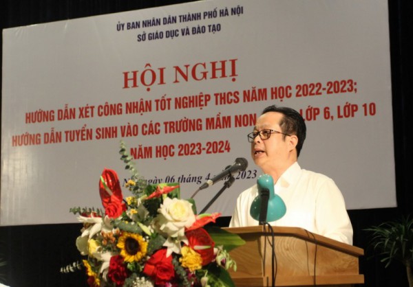 Học sinh tăng mạnh hàng năm, ngành giáo dục Hà Nội lo 