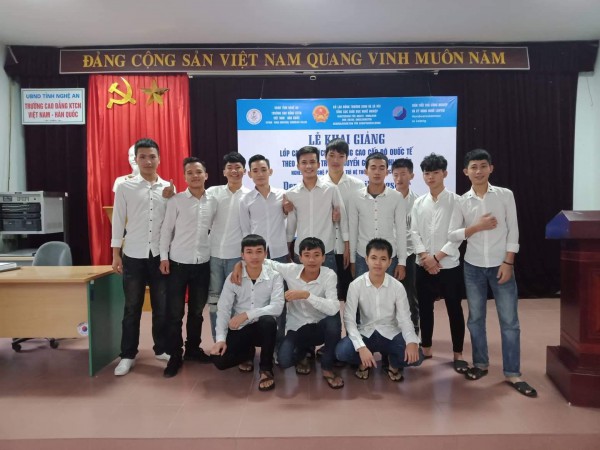 Học xong nhưng chưa biết bao giờ mới được thi tốt nghiệp