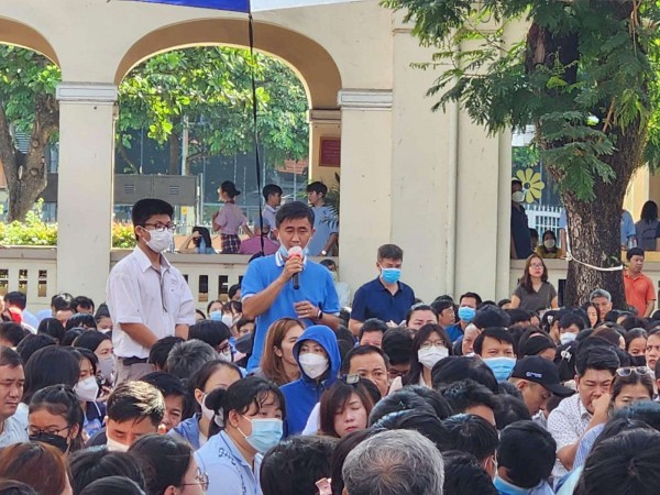 Hôm nay, trường THPT chuyên nổi tiếng TP.HCM nhận hồ sơ thi lớp 10 trên cả nước Hôm nay, trường THPT chuyên nổi tiếng TP.HCM nhận hồ sơ thi lớp 10 trên cả nước