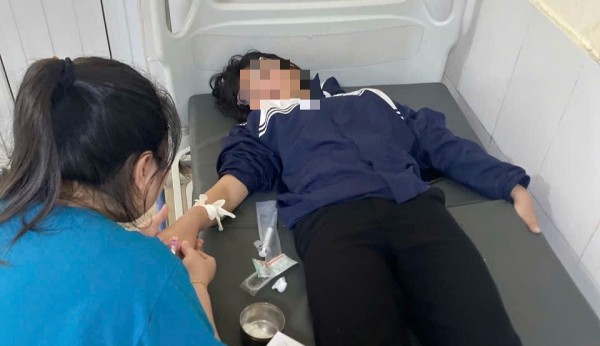 Hưng Yên yêu cầu báo cáo vụ nữ sinh lớp 7 uống thuốc sâu