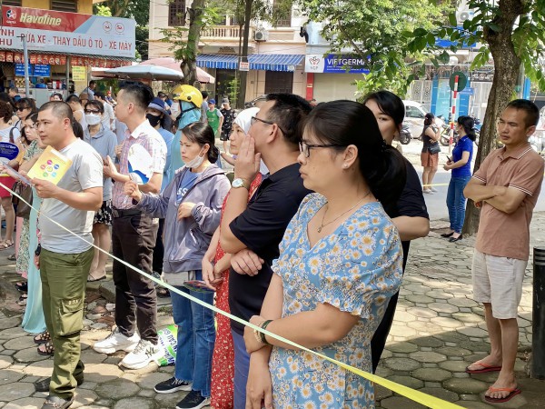 Kết thúc kỳ thi vào lớp 10: Văn 