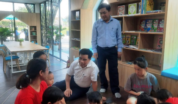 Khai trương thư viện cộng đồng được kết nối đến hệ thống thư viện quốc tế Khai trương thư viện cộng đồng được kết nối đến hệ thống thư viện quốc tế