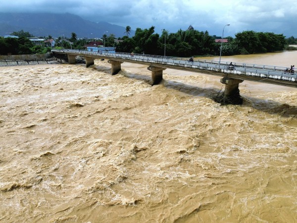 Khánh Hòa: Lo ngập lụt, học sinh tiếp tục nghỉ học
