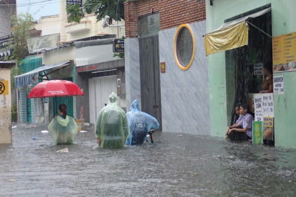 Khánh Hòa cho học sinh nghỉ học 2 ngày tránh bão Kalmaegi Khánh Hòa cho học sinh nghỉ học 2 ngày tránh bão Kalmaegi
