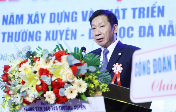 Khi AI 'gõ cửa' giảng đường, Đại học Đà Nẵng đẩy mạnh đào tạo số thông minh Khi AI 'gõ cửa' giảng đường, Đại học Đà Nẵng đẩy mạnh đào tạo số thông minh