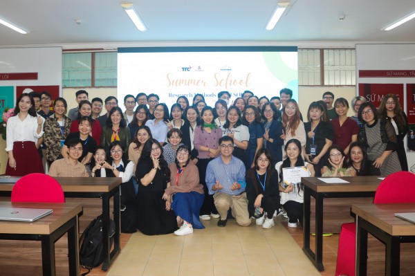 Khi thầy cô U.40 cũng đi... học hè Khi thầy cô U.40 cũng đi... học hè