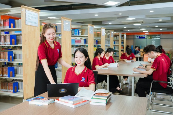 Khoa học công nghệ và chuyển đổi số trở thành đột phá trong giáo dục đại học Khoa học công nghệ và chuyển đổi số trở thành đột phá trong giáo dục đại học