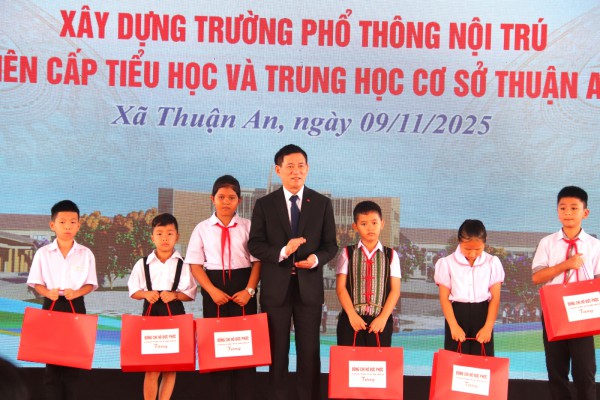 Khởi công trường dân tộc nội trú liên cấp ở vùng biên giới Lâm Đồng, Đắk Lắk Khởi công trường dân tộc nội trú liên cấp ở vùng biên giới Lâm Đồng, Đắk Lắk