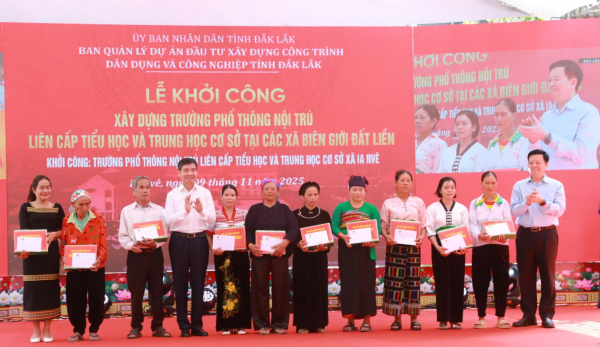 Khởi công trường dân tộc nội trú liên cấp ở vùng biên giới Lâm Đồng, Đắk Lắk Khởi công trường dân tộc nội trú liên cấp ở vùng biên giới Lâm Đồng, Đắk Lắk