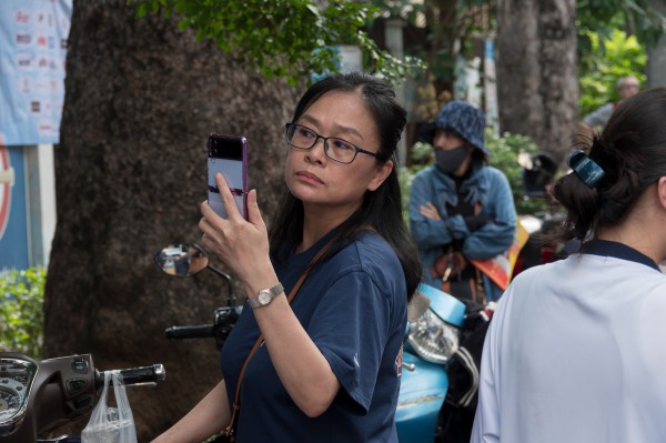 Không phân tích đạo lý, thí sinh thỏa sức cân bằng cảm xúc trong đề thi văn