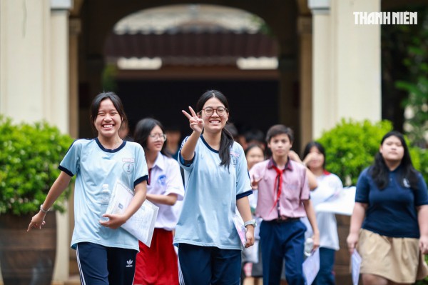 Làm đề văn lớp 10 về 'thiếu cảm xúc', thí sinh nêu dẫn chứng nào?