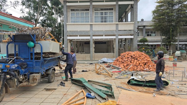 Lâm Đồng: Lũ lịch sử, trường học hư hỏng, học sinh chưa thể đến trường