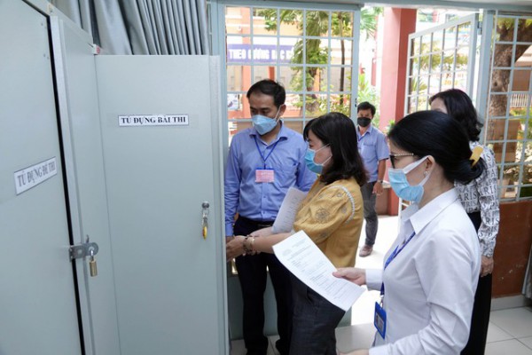 Làm lộ đề thi bị xử phạt thế nào? Làm lộ đề thi bị xử phạt thế nào?