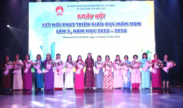 Làm quen tốt tiếng Anh từ mầm non, đưa tiếng Anh thành ngôn ngữ thứ hai Làm quen tốt tiếng Anh từ mầm non, đưa tiếng Anh thành ngôn ngữ thứ hai