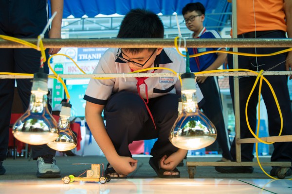 Làm sao để AI không xói mòn tư duy và sáng tạo của học sinh?