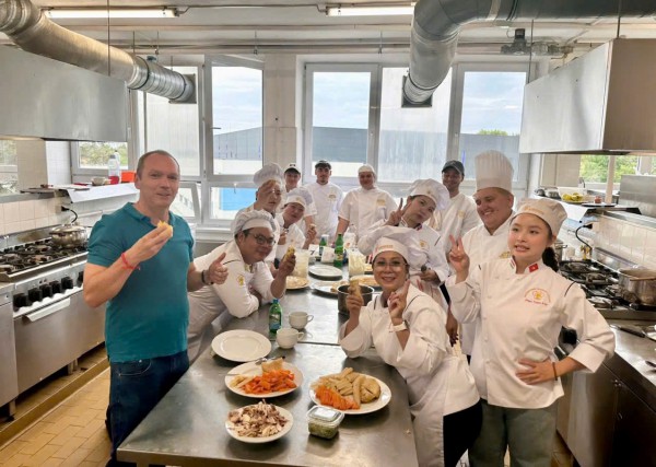 Lan tỏa hương vị món ngon Việt Nam ở trời Âu từ một khóa học Lan tỏa hương vị món ngon Việt Nam ở trời Âu từ một khóa học