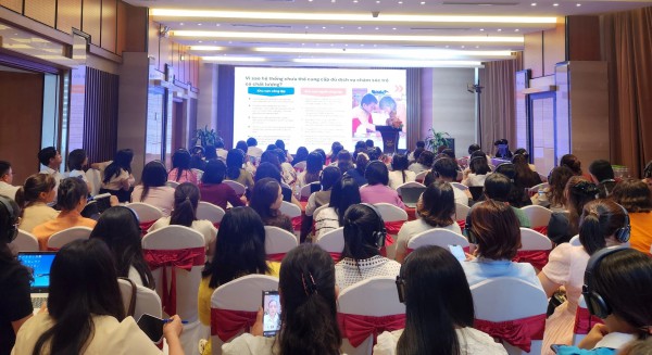 Lao động đổ về đô thị, nhà trẻ quá tải: Lời giải nào cho chất lượng mầm non?