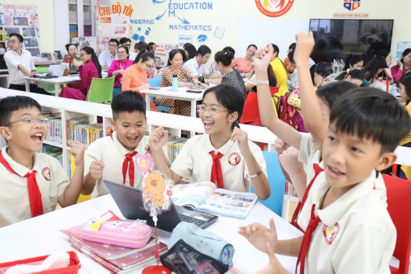 Lễ 30.4 và 1.5: Học sinh, giáo viên TP.HCM nghỉ bao nhiêu ngày?